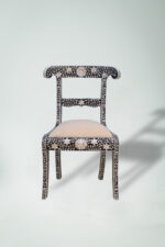 Royal Look Black Chair