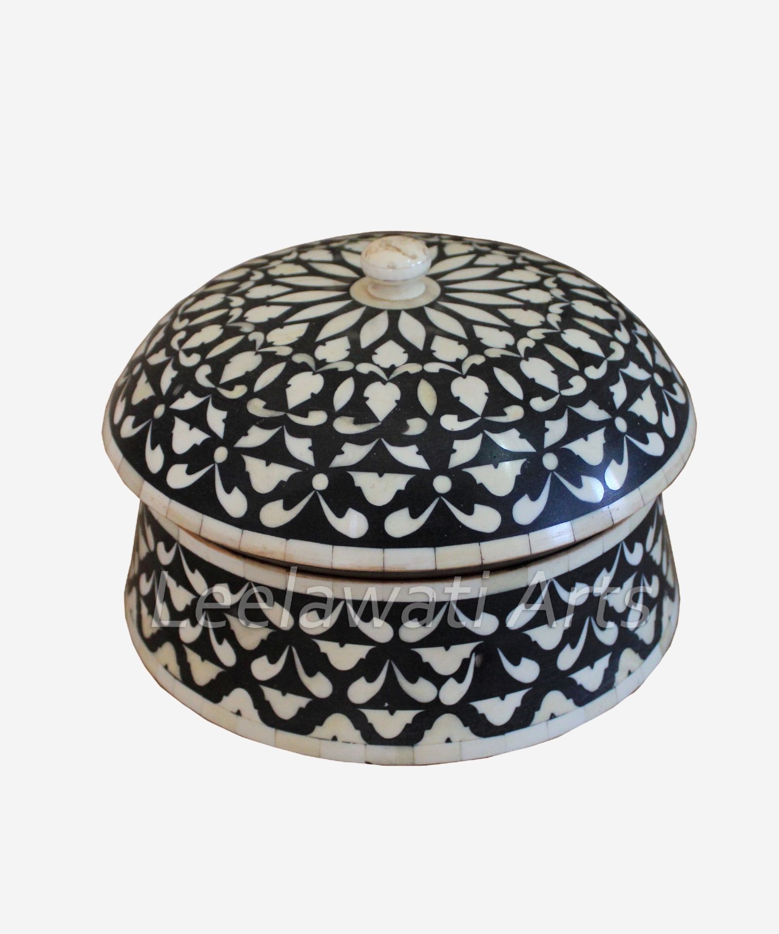 210.jpg Wooden Bone Inlay Round Box - Image 1