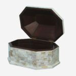 LEELAWATI ARTS : HOME DECOR MOTHER OF PEARL BOX - Image 3
