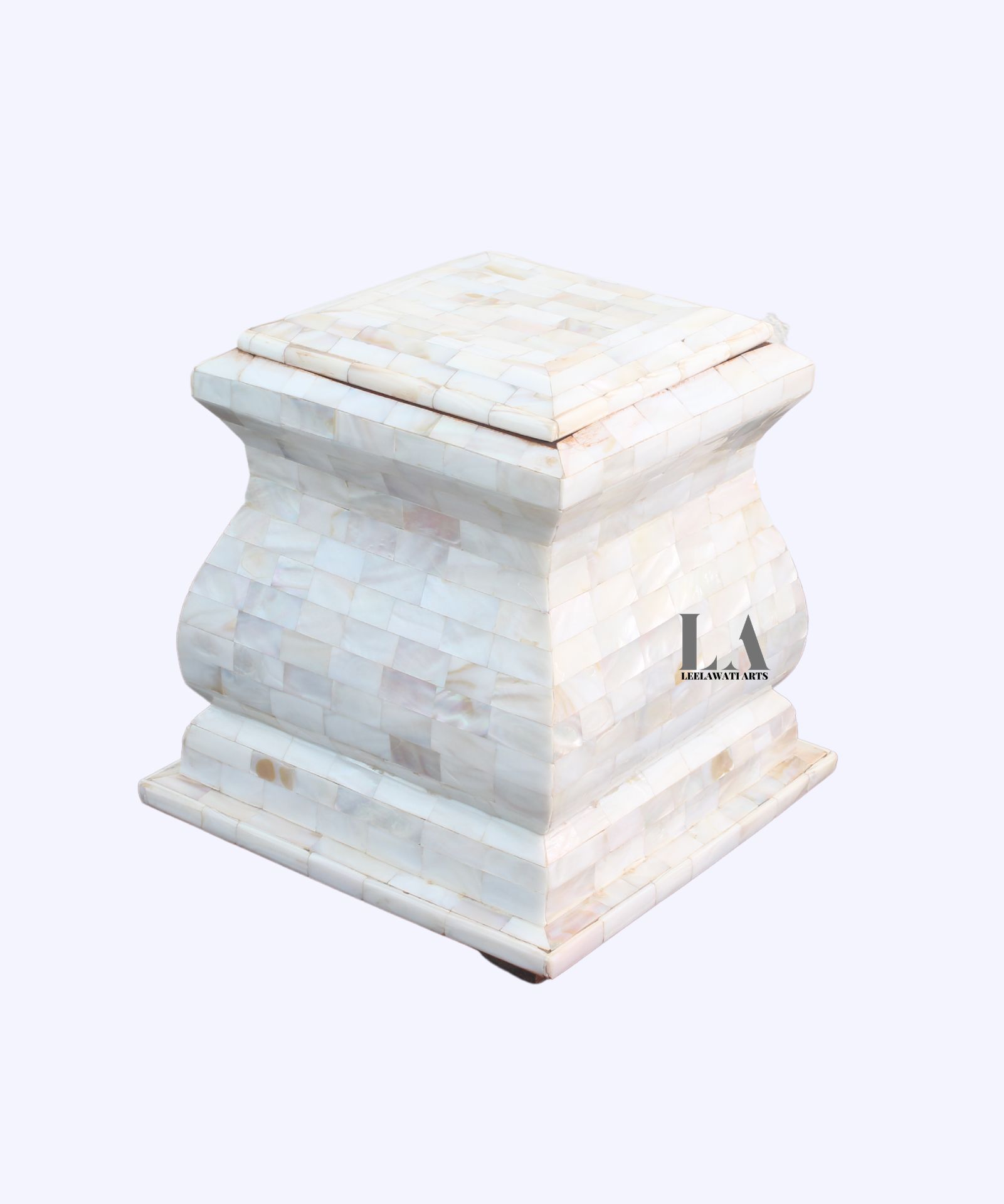 9-7.jpg Leelawati Arts : Home Decorative Mother Of Pearl Box - Image 1