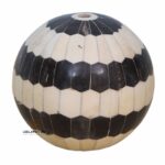 Black And White Boll