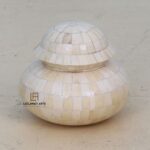 Round Shape White Color Hand Finish and Glossy Finish