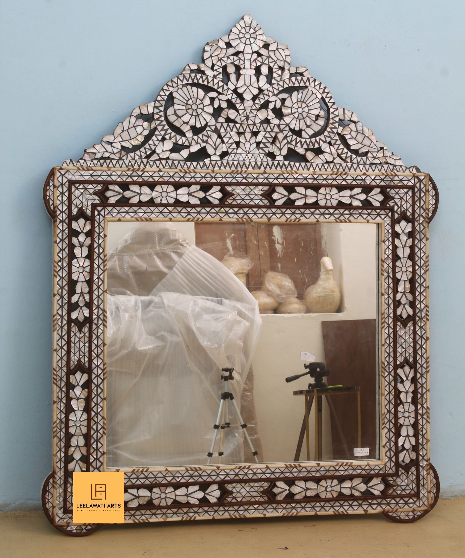 Untitled-design-2022-01-02T112831.565.jpg Mother Of Pearl Mirror Frame - Image 1