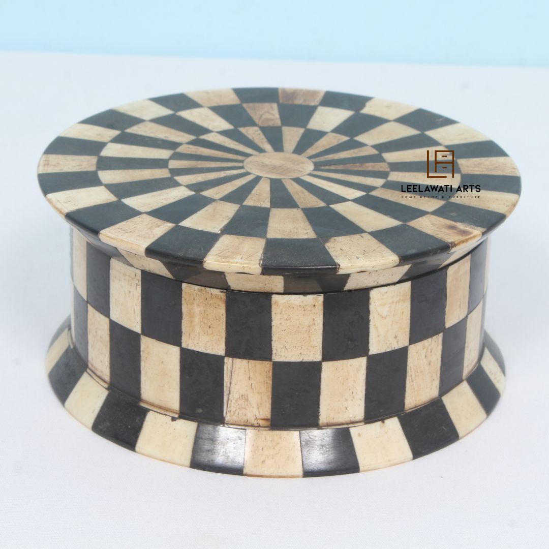 2 Leelawati Arts : Home Décor Bone Inlay Box Gift Box Black & White Box - Image 1