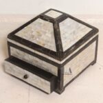 LEELAWATI ARTS : Indian High Quality Mother of Pearl Unique Design Decorative Jewelry Box - Image 3
