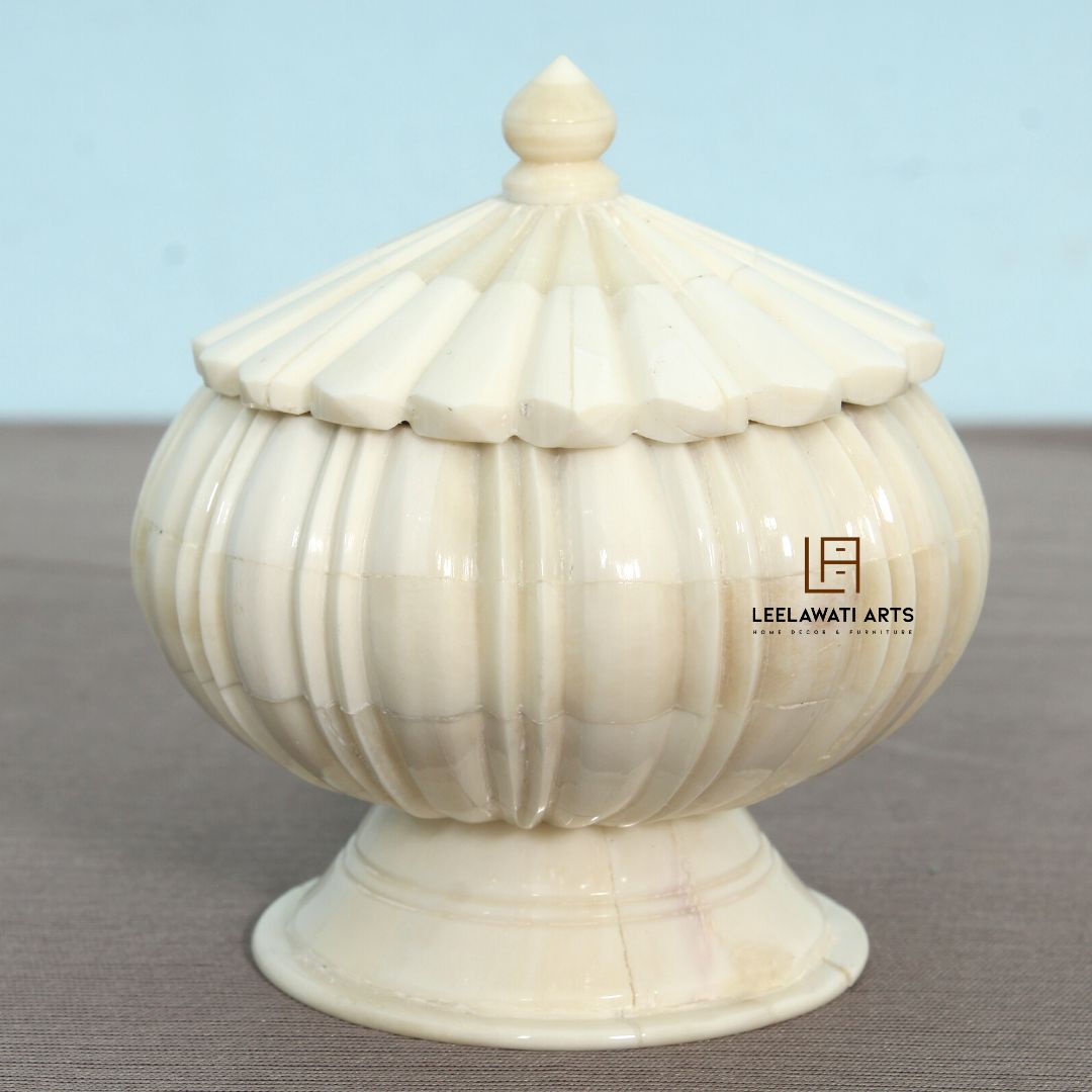 5 Leelawati Arts : Home Decoration Bone Inlay Carving Design Box - Image 1